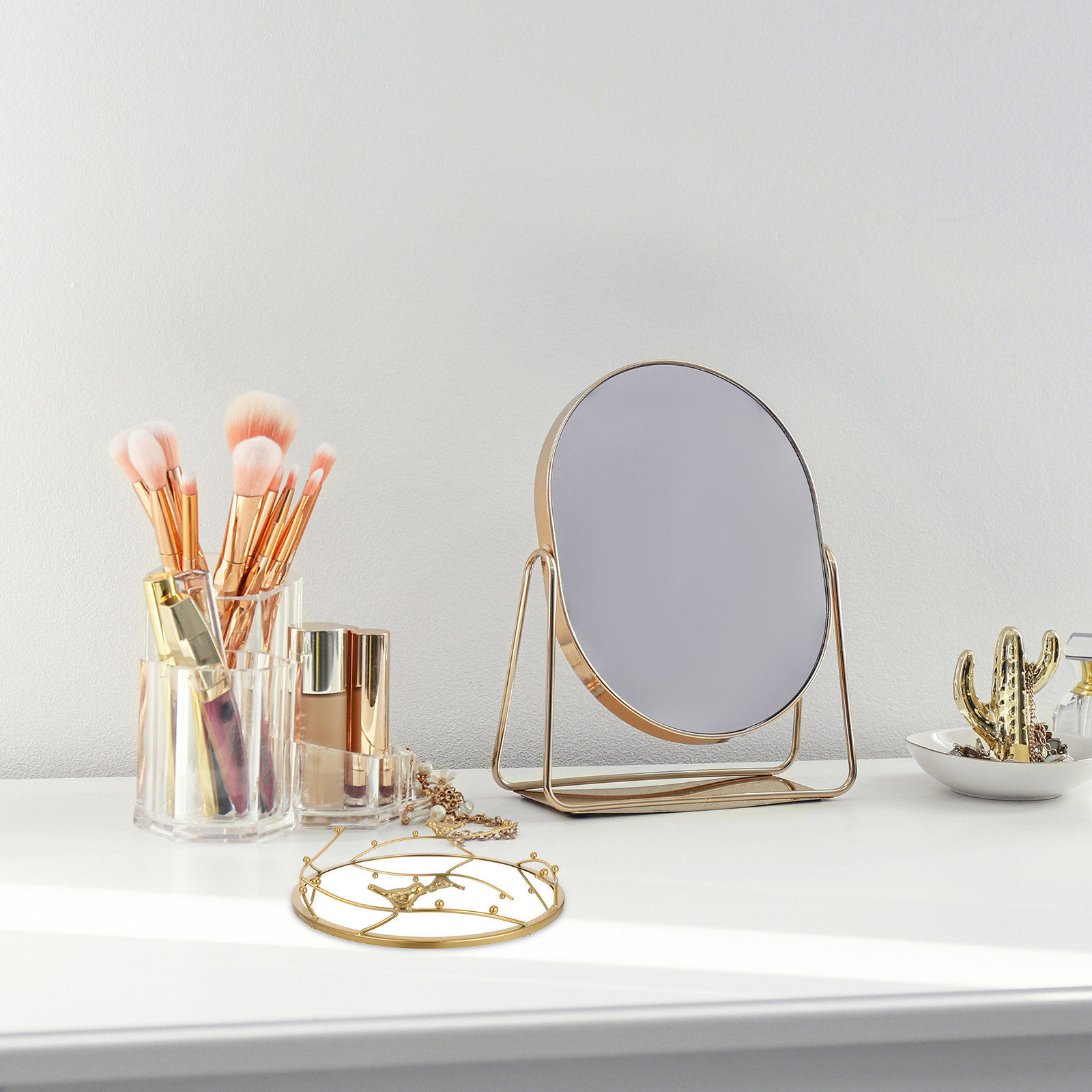 北欧風のゴールド調ミラー仕上げの化粧品トレー。丸型で、ジュエ - Decorative Mirror のレビューと価格