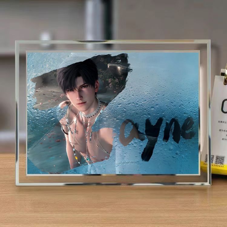 「ラブ・アンド・ディープスペース」の「ザビエル・シラス・ラフ - Picture Frame のレビューと価格