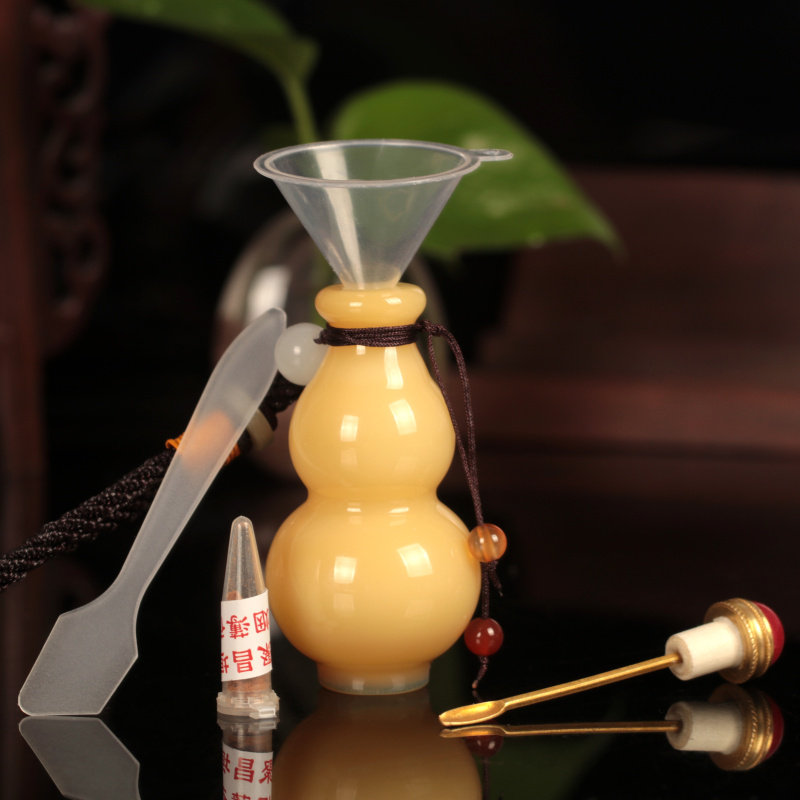 手吹きガラス製の香炉。色鮮やかな釉薬で装飾された工芸品。中国 - Decorative Mirror のレビューと価格